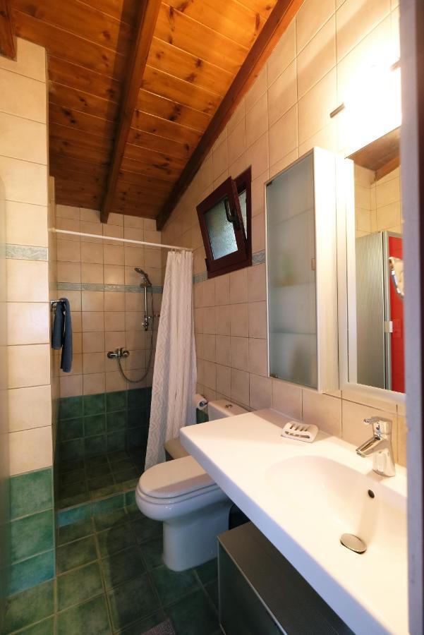 Вилла Limnos Stone House Kalliopi Экстерьер фото